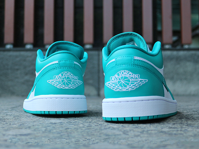 WMNS AIR JORDAN 1 LOW “NEW EMERALD”01