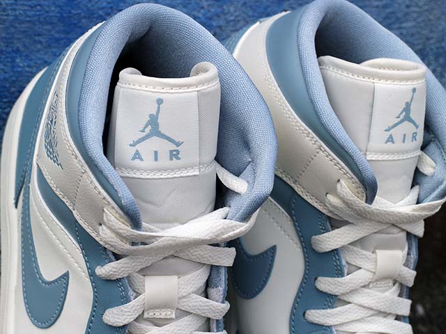 WMNS AIR JORDAN 1 MID “WHITE/UNIVERSITY BLUE”01