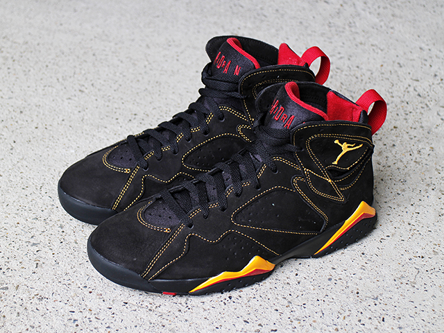 AIR JORDAN 7 RETRO “BLACK/CITRUS”01