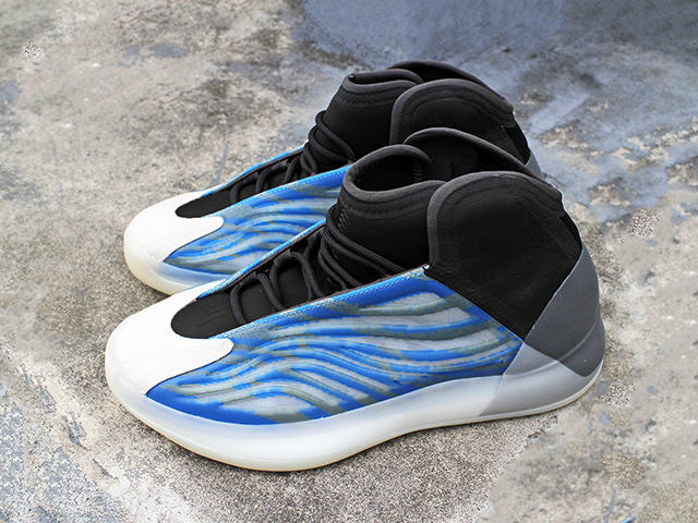 YEEZY QNTM “FROZEN BLUE”01
