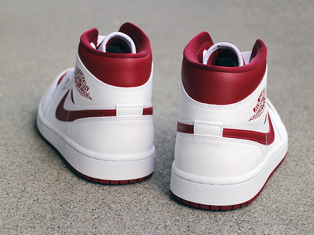 WMNS AIR JORDAN 1 MID WHITE/POMEGRANATE01