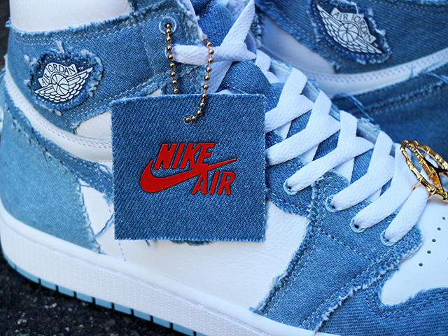 WMNS AIR JORDAN 1 RETRO HI OG WHITE/BOARDER BLUE01