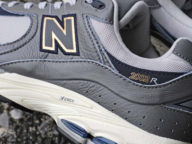 NEW BALANCE M2002R HP GRAY01