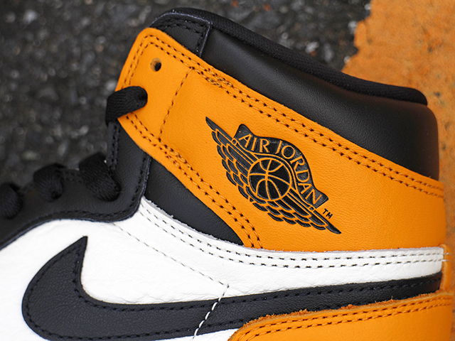 AIR JORDAN 1 RETRO HIGH OG “TAXI”01