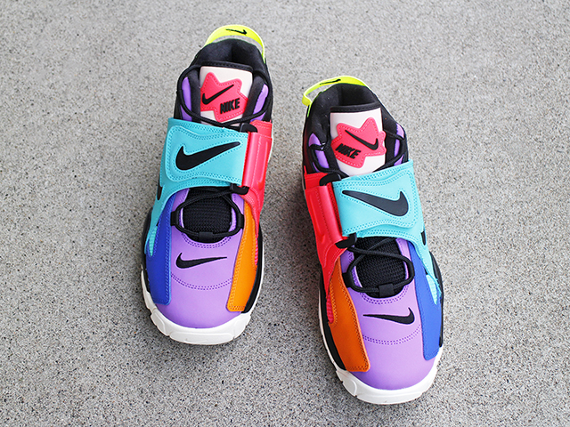 AIR BARRAGE MID “POP THE STREET”01