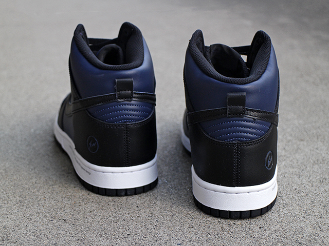 DUNK HI “FRAGMENT DESIGN/TOKYO”01