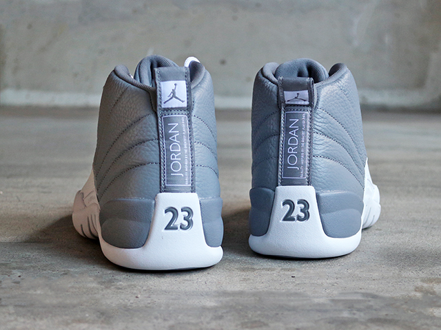 AIR JORDAN 12 RETRO “STEALTH”01