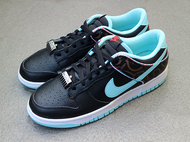 DUNK LOW SE “BARBER SHOP” BLACK01