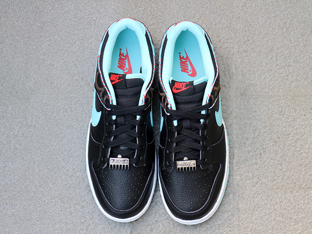 DUNK LOW SE “BARBER SHOP” BLACK01