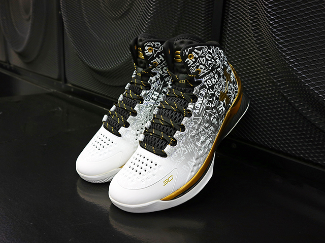 UA CURRY “BACK 2 BACK MVP PACK”01