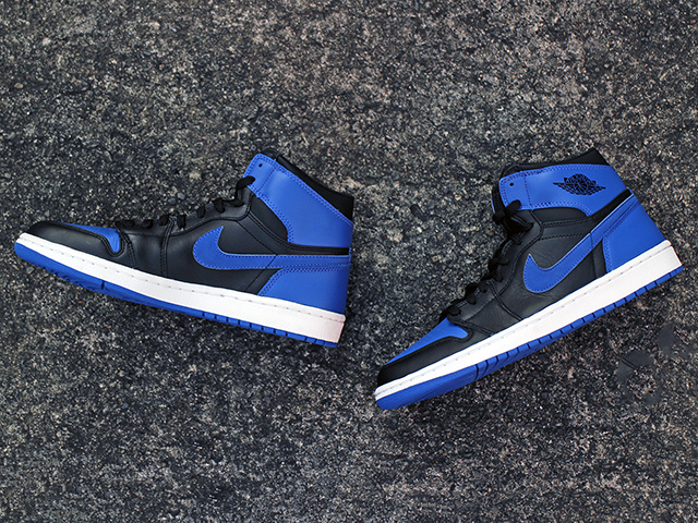 AIR JORDAN 1 RETRO 2001 ROYAL BLUE01