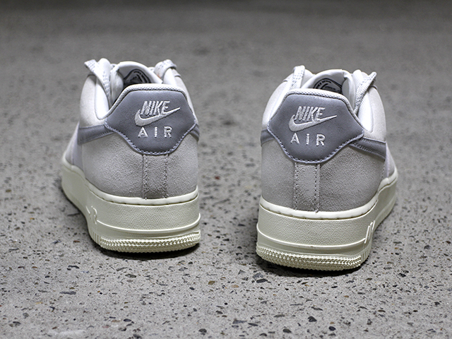 AIR FORCE 1 07 LV8 “SAIL/PHOTON DUST”01