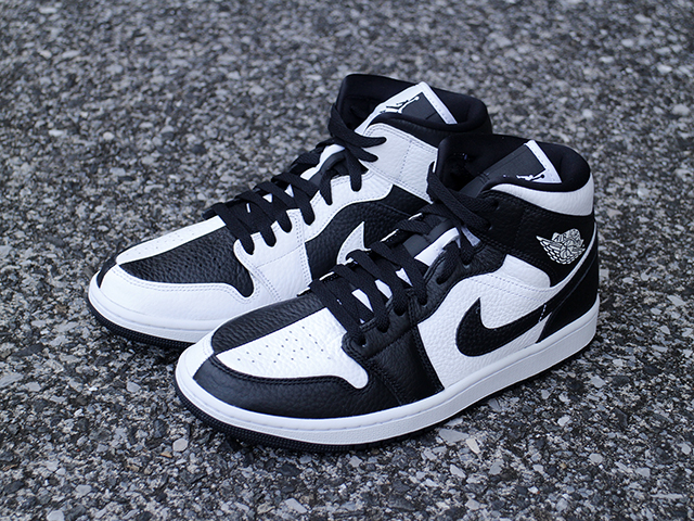 WMNS AIR JORDAN 1 MID SE “WHITE&BLACK SPLIT”01