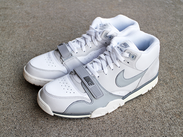 AIR TRAINER 1 “PHOTON DUST”01