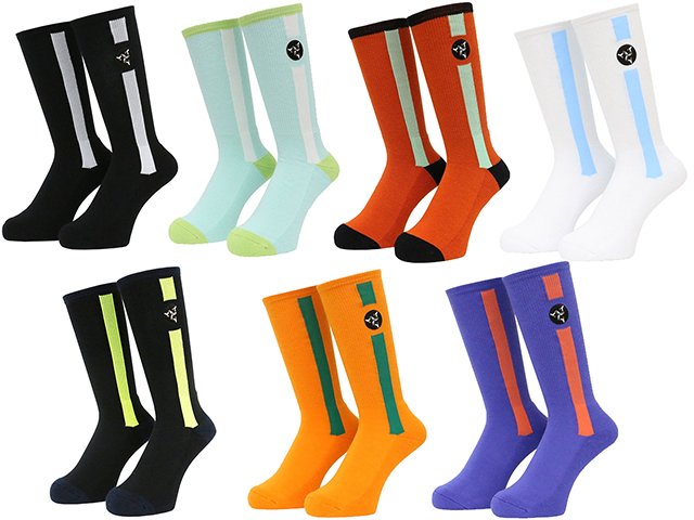 WHIMSY POZESSION SOCKS01
