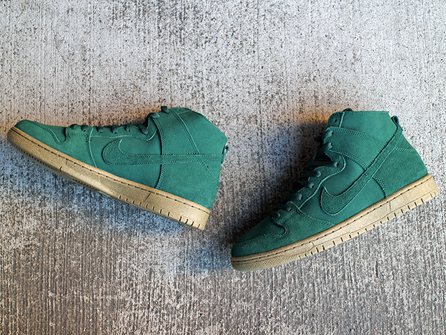 SB DUNK HIGH PRO DECON “GORGE GREEN”01