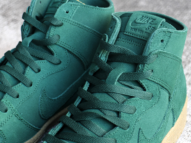 SB DUNK HIGH PRO DECON “GORGE GREEN”01