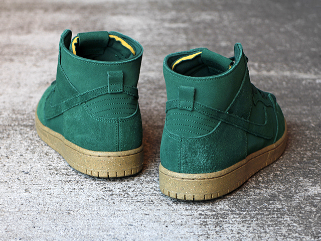 SB DUNK HIGH PRO DECON “GORGE GREEN”01