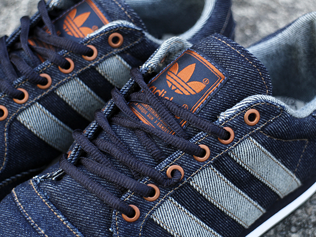 ADIDAS GALAXY DENIM “LEVI’S” 200201
