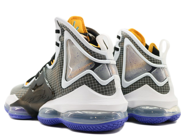 LEBRON 19 - スニーカーショップSKIT