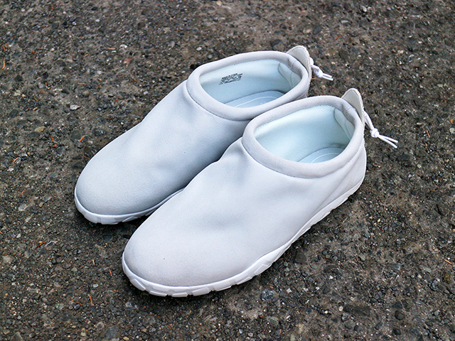 AIR MOC ULTRA “OFF WHITE”01