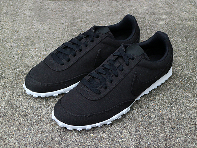 WAFFLE RACER 17 TEXTILE “BLACK”01