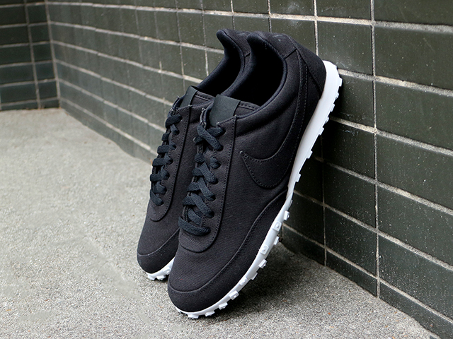 WAFFLE RACER 17 TEXTILE “BLACK”01