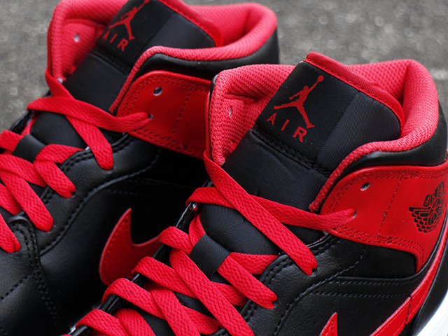 AIR JORDAN 1 MID BLACK/FIRE RED01