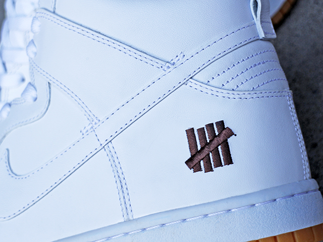 DUNK PREMIUM HIGH “UNDEFEATED” WHITE01
