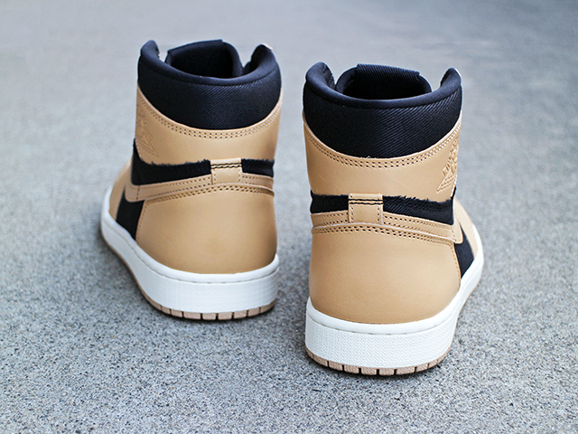 AIR JORDAN 1 RETRO HIGH OG “VACHETTA TAN”01