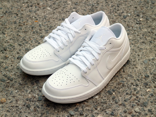 AIR JORDAN 1 LOW “ALL WHITE”01