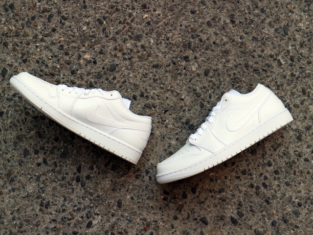 AIR JORDAN 1 LOW “ALL WHITE”01