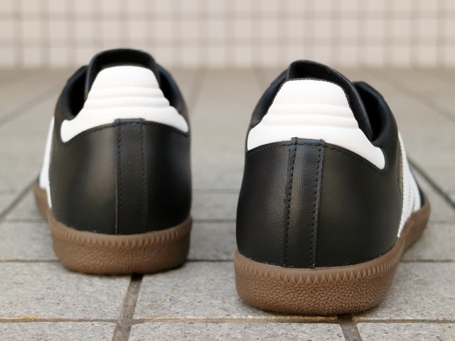SAMBA “BLACK/WHITE/GUM”01