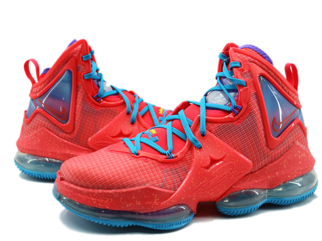 LEBRON 19 CZ0203-600 - 1