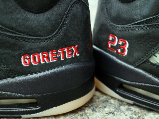 WMNS AIR JORDAN 5 RETRO “GORE-TEX”01