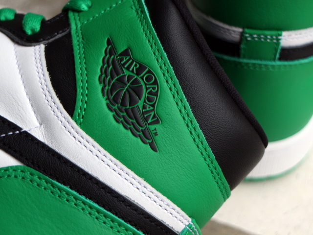 AIR JORDAN 1 RETRO HIGH OG “CELTICS/LUCKY GREEN”01