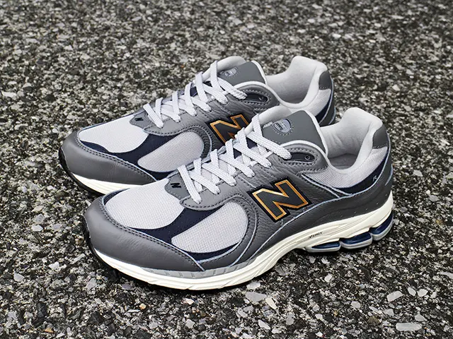 NEW BALANCE M2002R HP GRAY01