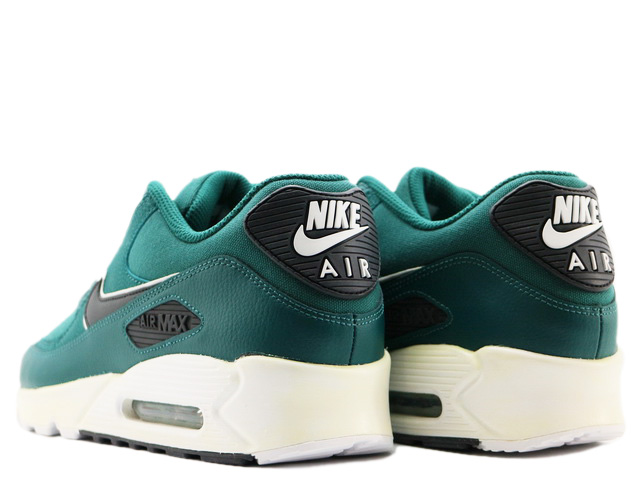 NIKE AIR MAX90 ESSENTIAL レインフォレスト