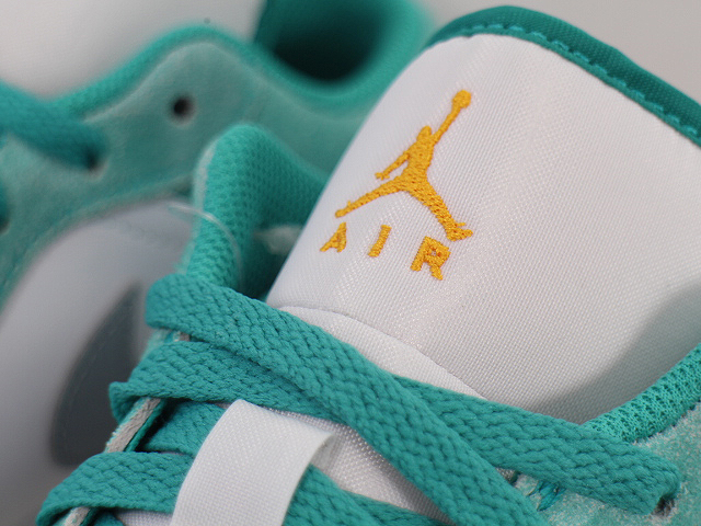 AIR JORDAN 1 LOW SE DN3705-301 - 4