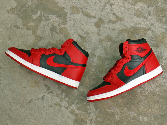AIR JORDAN 1 HIGH 85 “VARSITY RED/BLACK”01