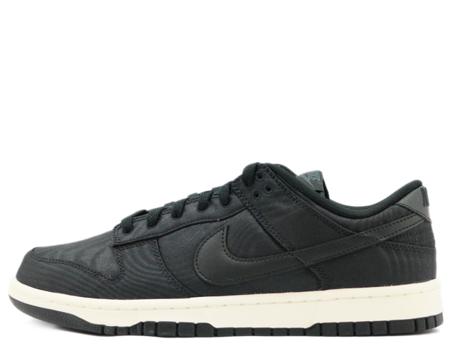 NIKE ダンク DUNK LOW プレミアム ブラックブラックxホワイト