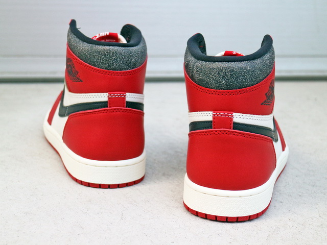 AIR JORDAN 1 RETRO HIGH OG “LOST AND FOUND”01