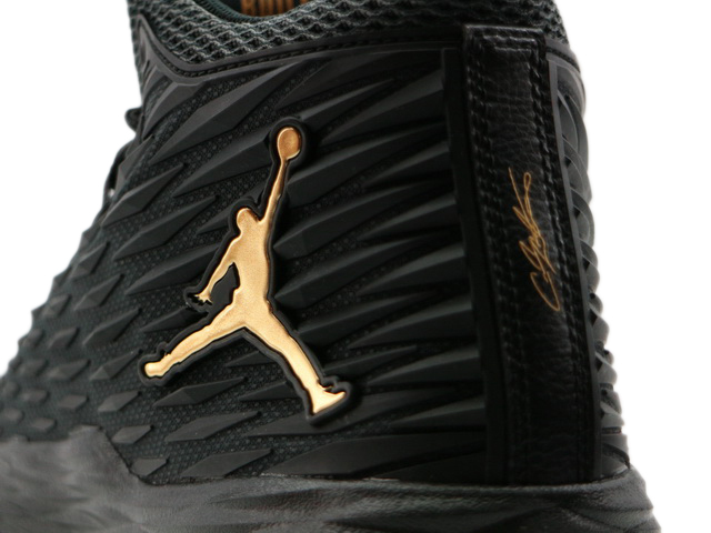 JORDAN MELO M13 881562-004 - 4