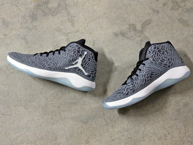 JORDAN ULTRA.FLY “COOL GREY”01
