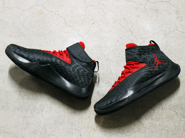 JORDAN FLY UNLIMITED PFX “ANTHRACITE/GYM RED”01