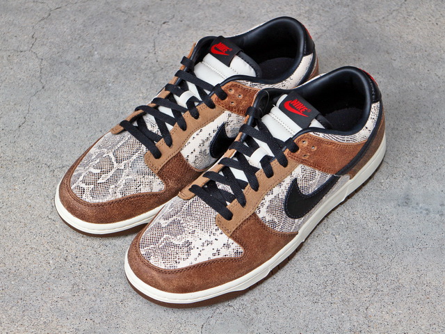 DUNK LOW PREMIUM “Head 2 Head”01
