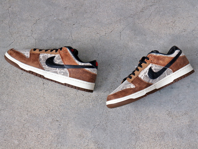 DUNK LOW PREMIUM “Head 2 Head”01