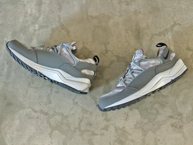 AIR HUARACHE LIGHT FB01