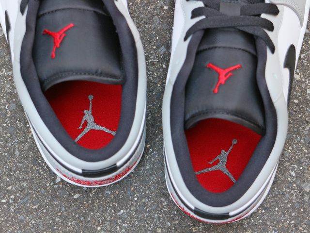 AIR JORDAN 1 LOW “LT SMOKE GREY”01