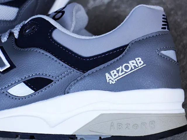 CM1600 LG “LIGHT GRAY”01